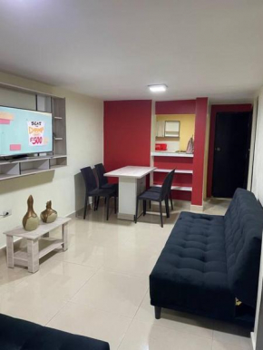 Apartamento frente a la policía